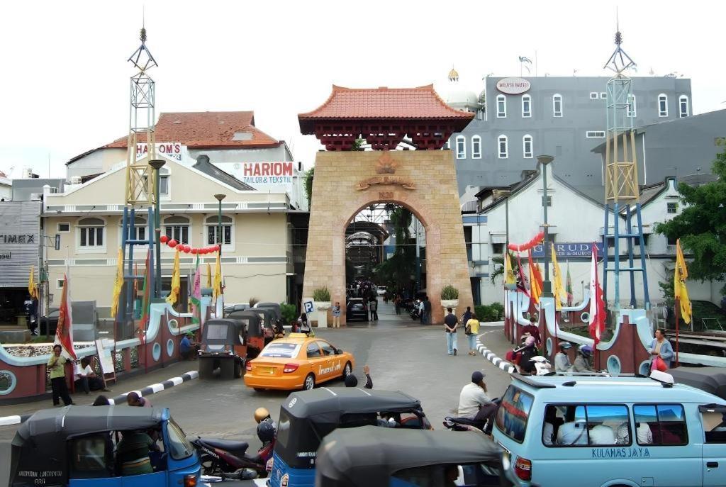 Classic Hotel Jakarta Exterior photo